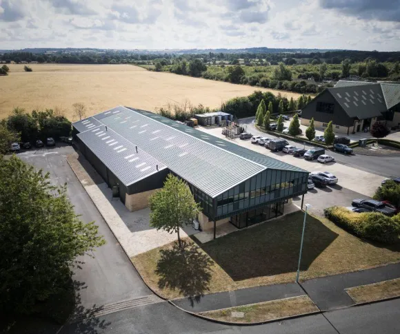 showroom-external.jpg